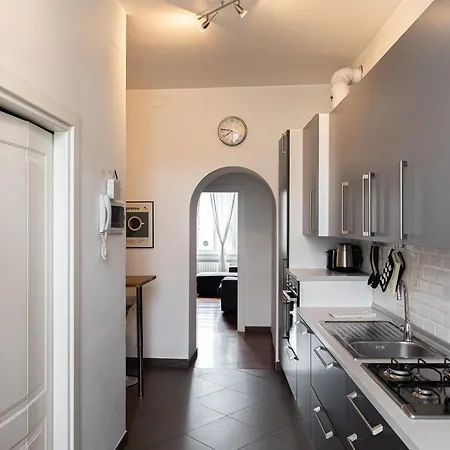 Appartamento Elegante Bilocale A 15 Min Dal Duomo